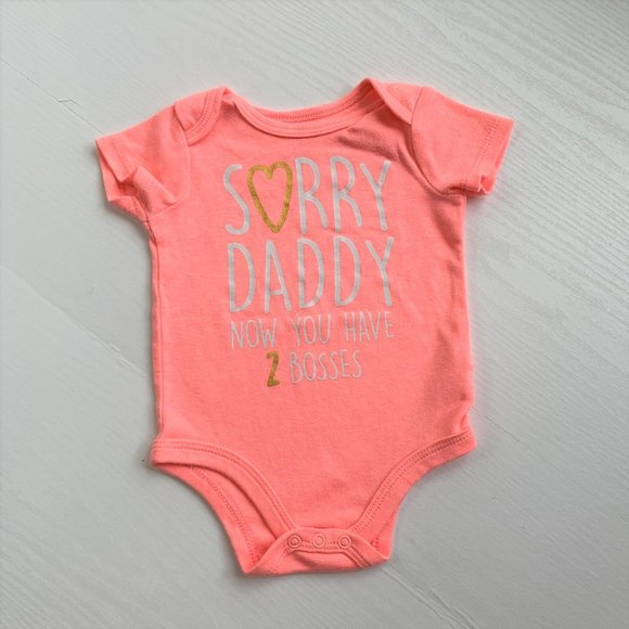 “Sorry Daddy” Pink Onesie - Picture 1 of 3
